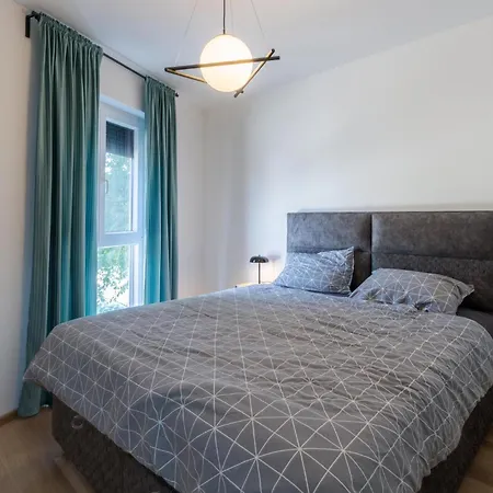 Apartment Awesome In With Wifi Zbandaj